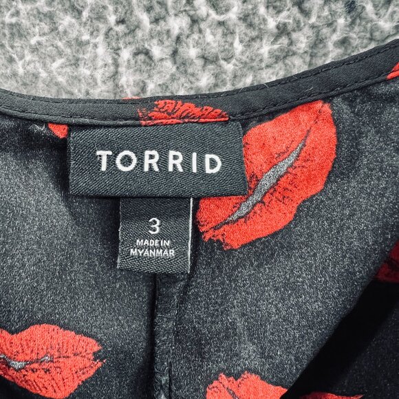 Torrid Womens Georgette Top 3 3X Red Black Lip Kiss Print Going Out Night Out - Picture 4 of 9